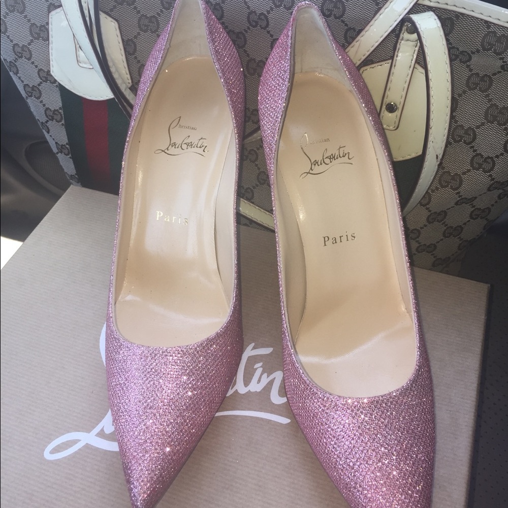 Authentic Christian louboutin so Kate