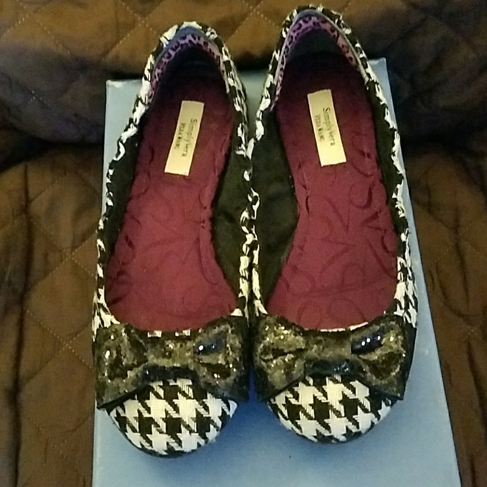 Vera Wang Shoes