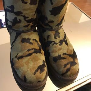 Authentic camouflage Uggs