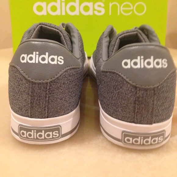 Brand new men's Adidas neo running shoes - Picture 3 of 7