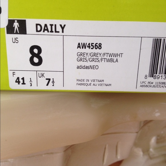 Brand new men's Adidas neo running shoes - Picture 7 of 7