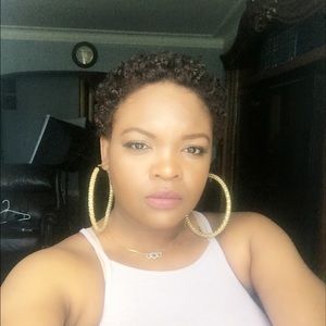 Meet your Posher, Nathalie