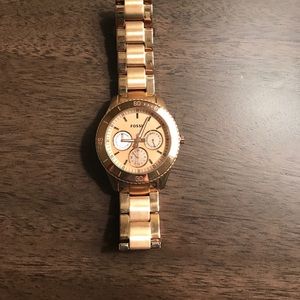 Rose gold fossil watch