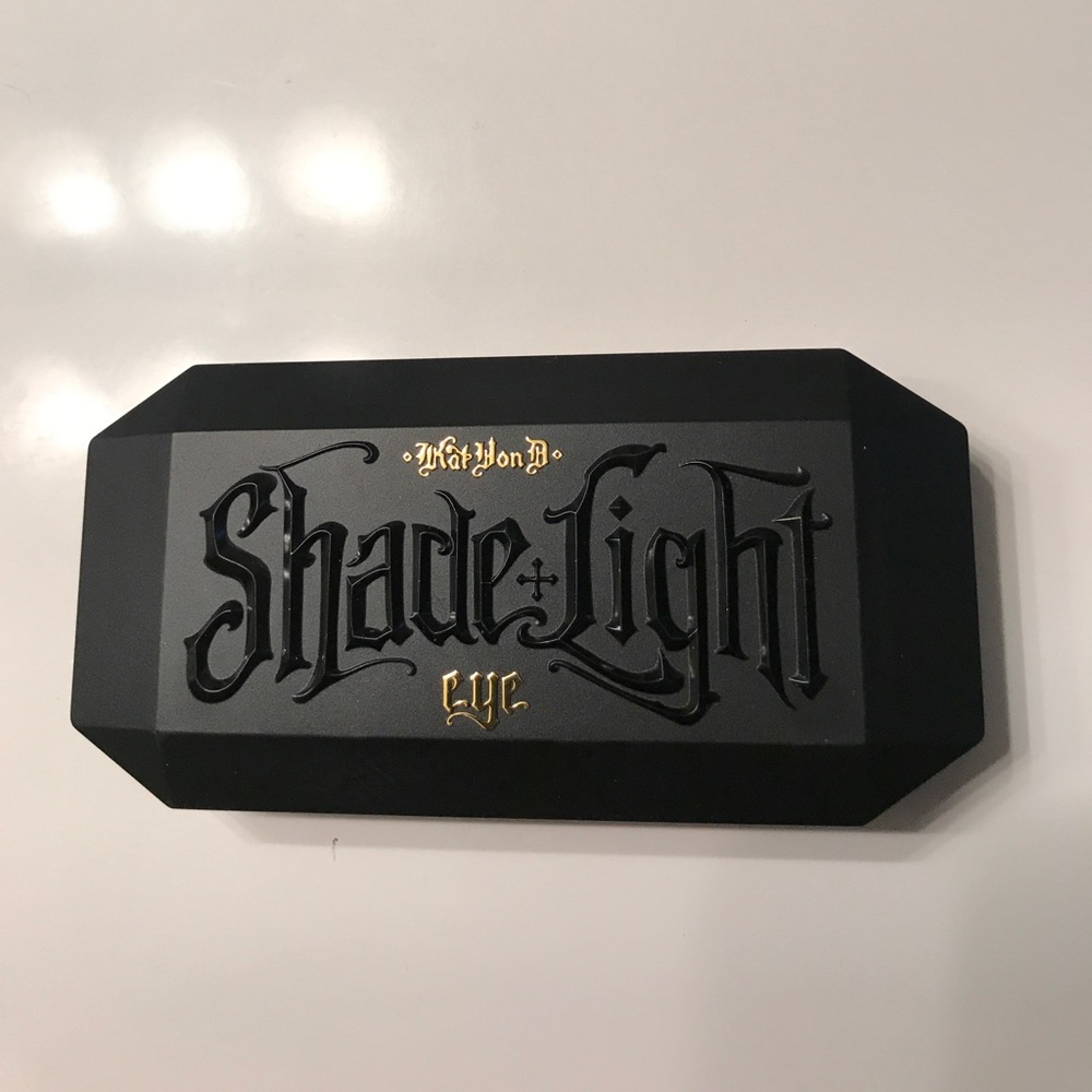 Kat Von D Shade+Light Eye