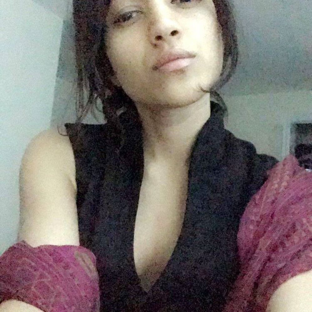 Meet your Posher, Hina