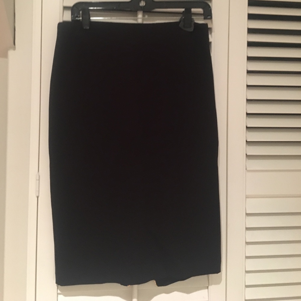 5th & Mercer Hi-waist skirt w/adjustable back zip