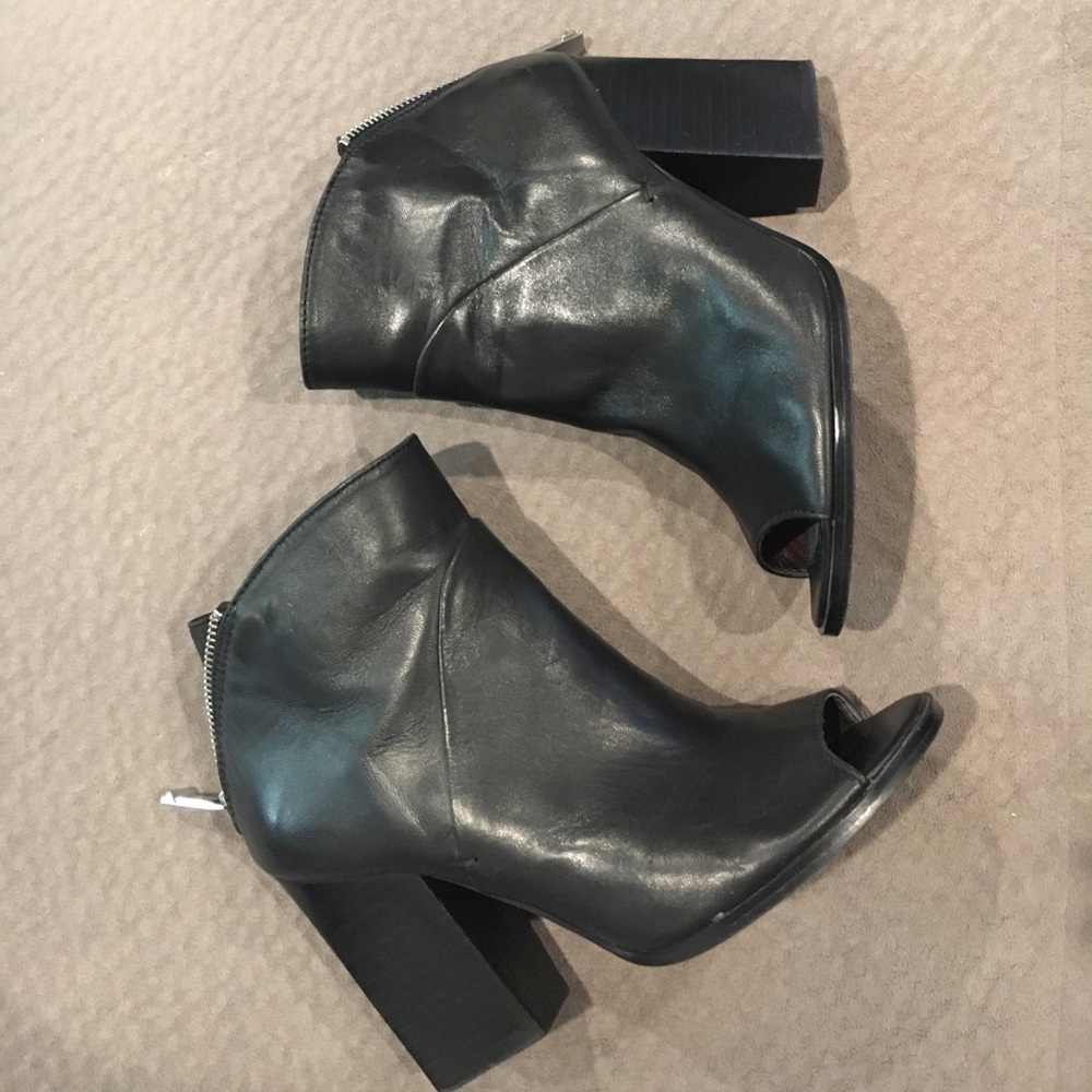 Report Signature black bottie - size 6