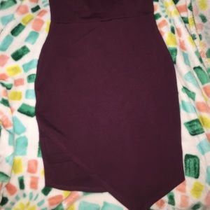 Maroon tight fitting dress