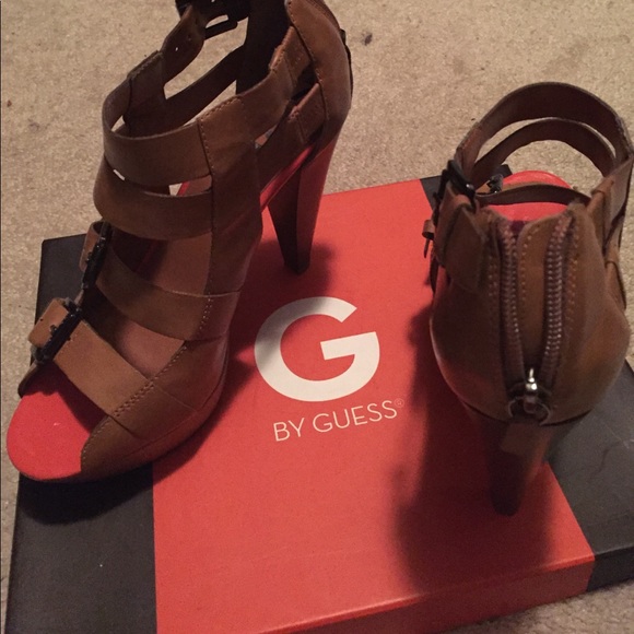 Guess Heel Open-Toe Shoes - Picture 4 of 4