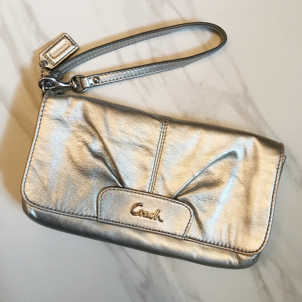 *Authentic* Coach Wristlet