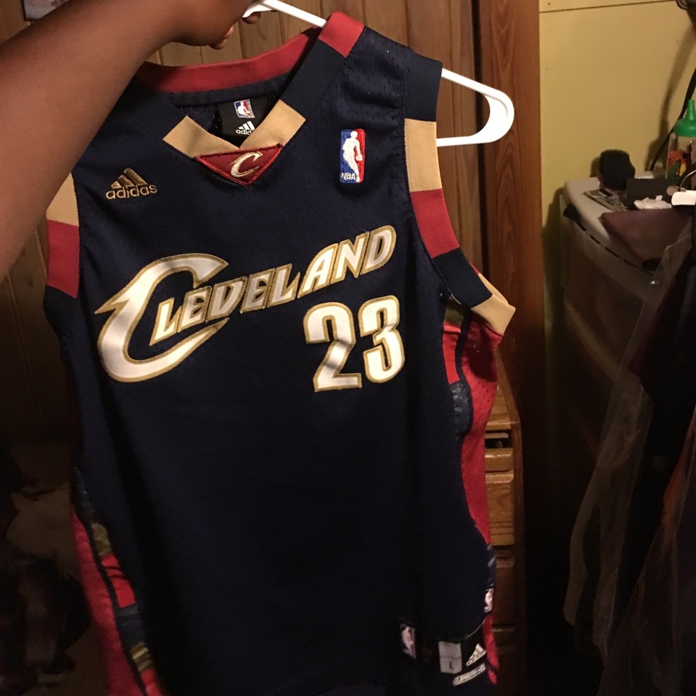 Old lebron jersey from when he started off on cavs