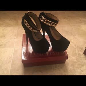 Black Pumps High Heels