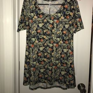 LuLaRoe perfect tee