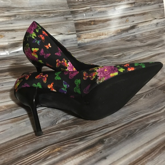 BCBGirls heels - Picture 4 of 4