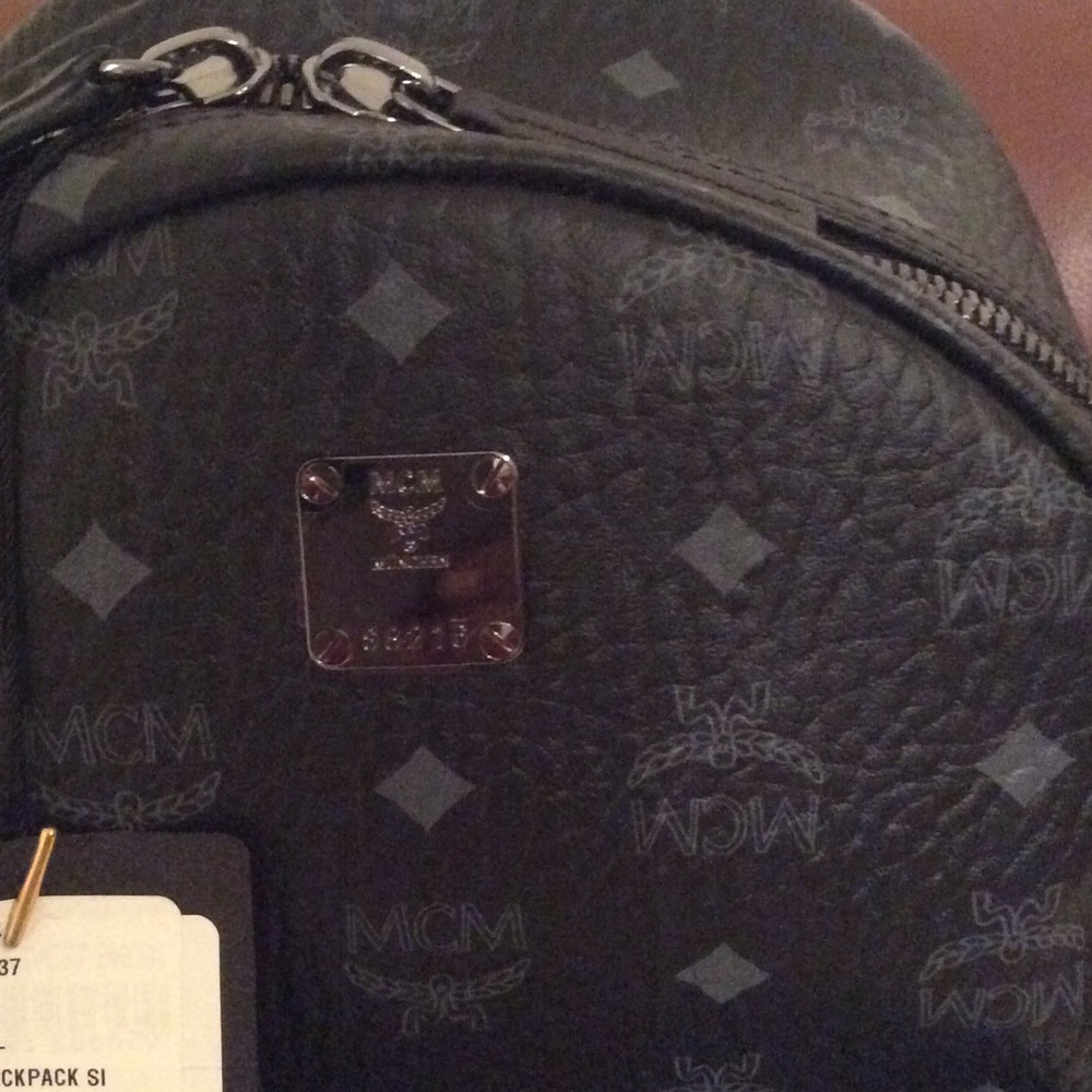 Authentic MCM unisex bag(Small) - Picture 2 of 6