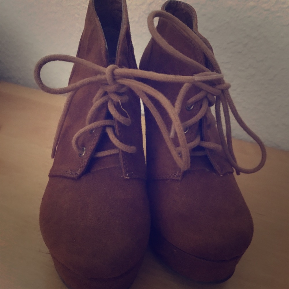 Tan booties!
