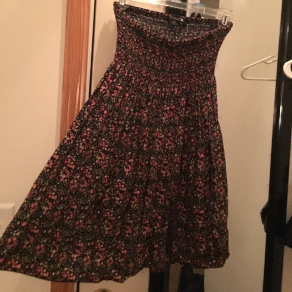 Black floral dress. Strapless.