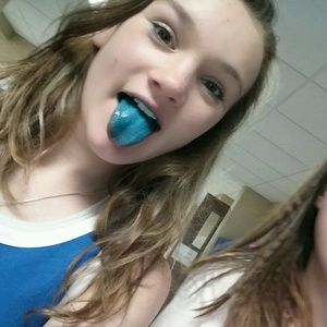 Meet your Posher, Devyne