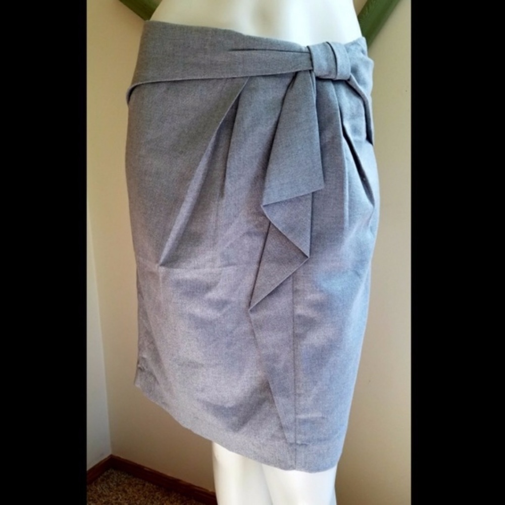 Grey banana republic pencil skirt - 12 L