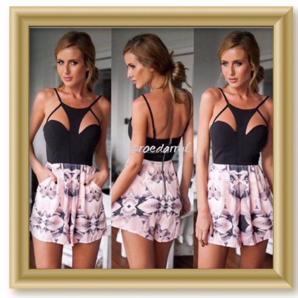 Sz L- XL Sexy Backless Floral Romper - Picture 1 of 4