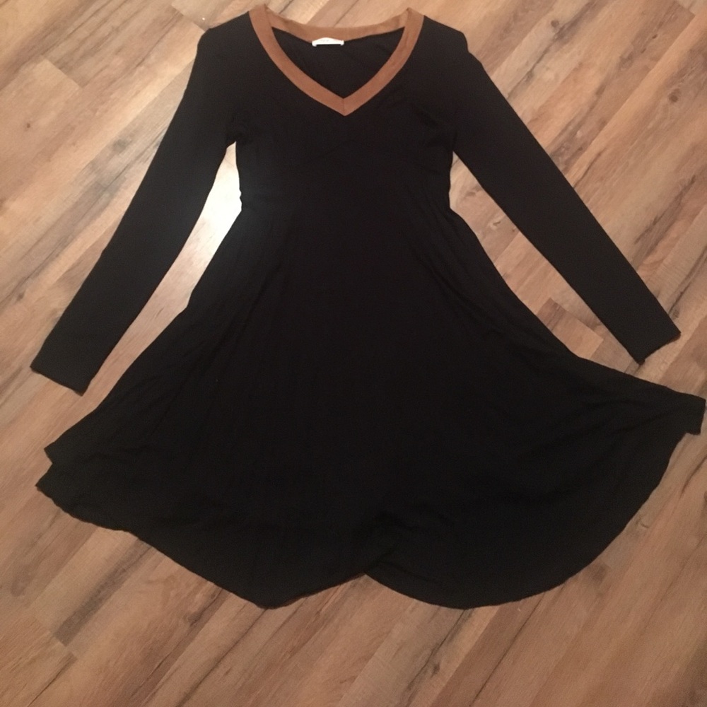 black and brown adorable dress/long shirt