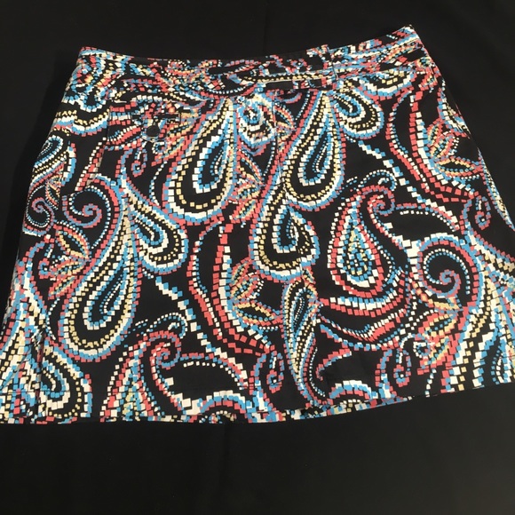 Bamboo Traders Dresses & Skirts - Bamboo traders mini pattern skirt skort  black