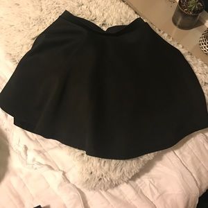 Love Culture Stretch Fabric Skirt