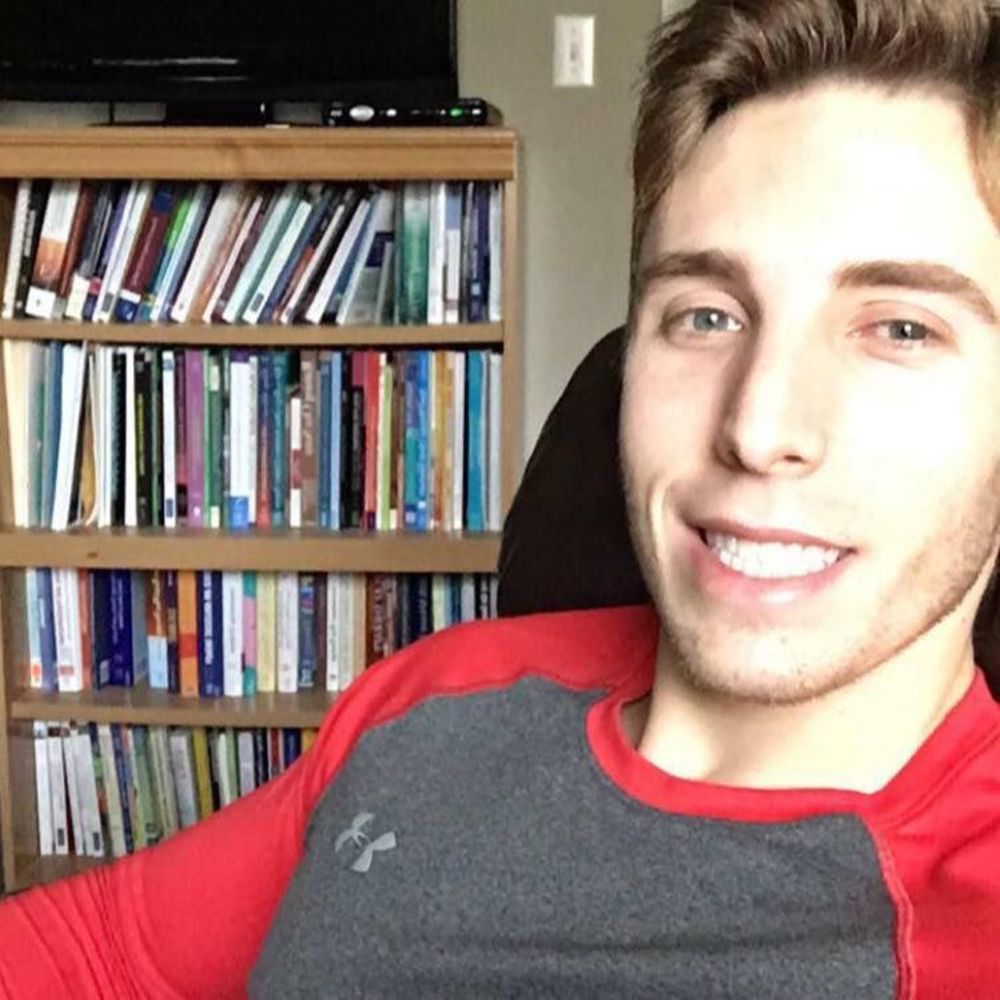 Meet your Posher, Zachary