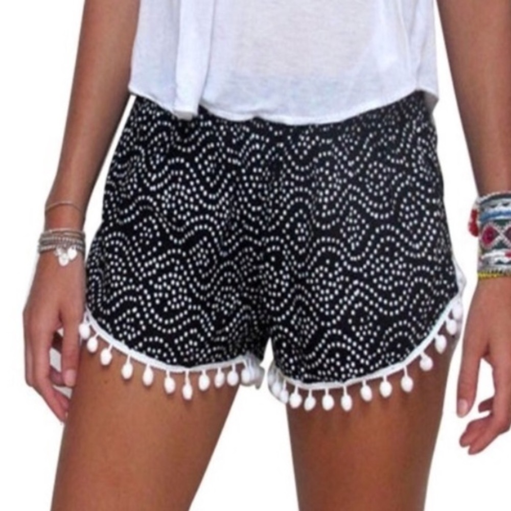 trendy leaf print tassel shorts