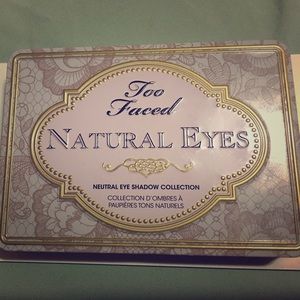 Too Faced Natural eyes palette