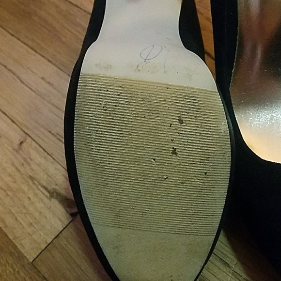 Heels - Picture 3 of 4