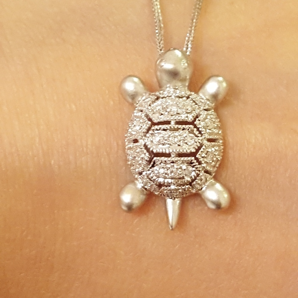 *SOLD* $1,800 18k WG .5ct Diamond Turtle Necklace