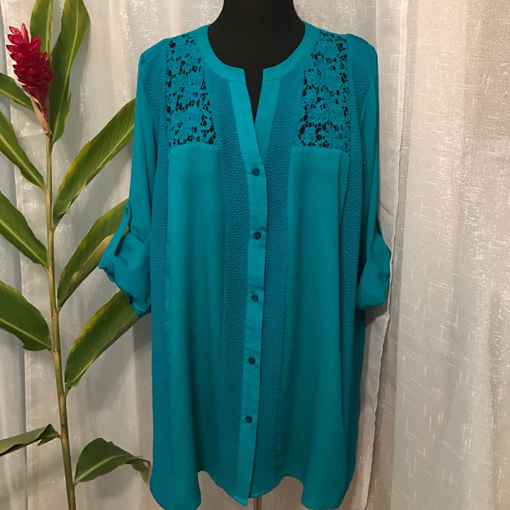 Calvin Klein turquoise tealtop with lace insert and roll up sleeves.
