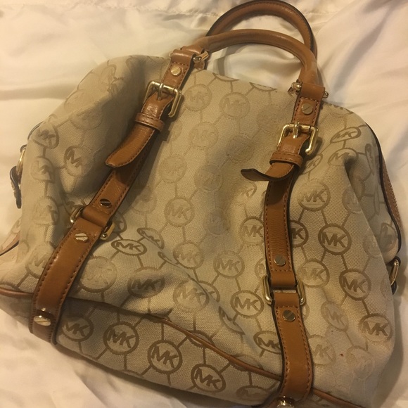 Michael Kors Purse - Picture 1 of 5