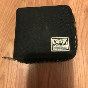 Herschel wallet