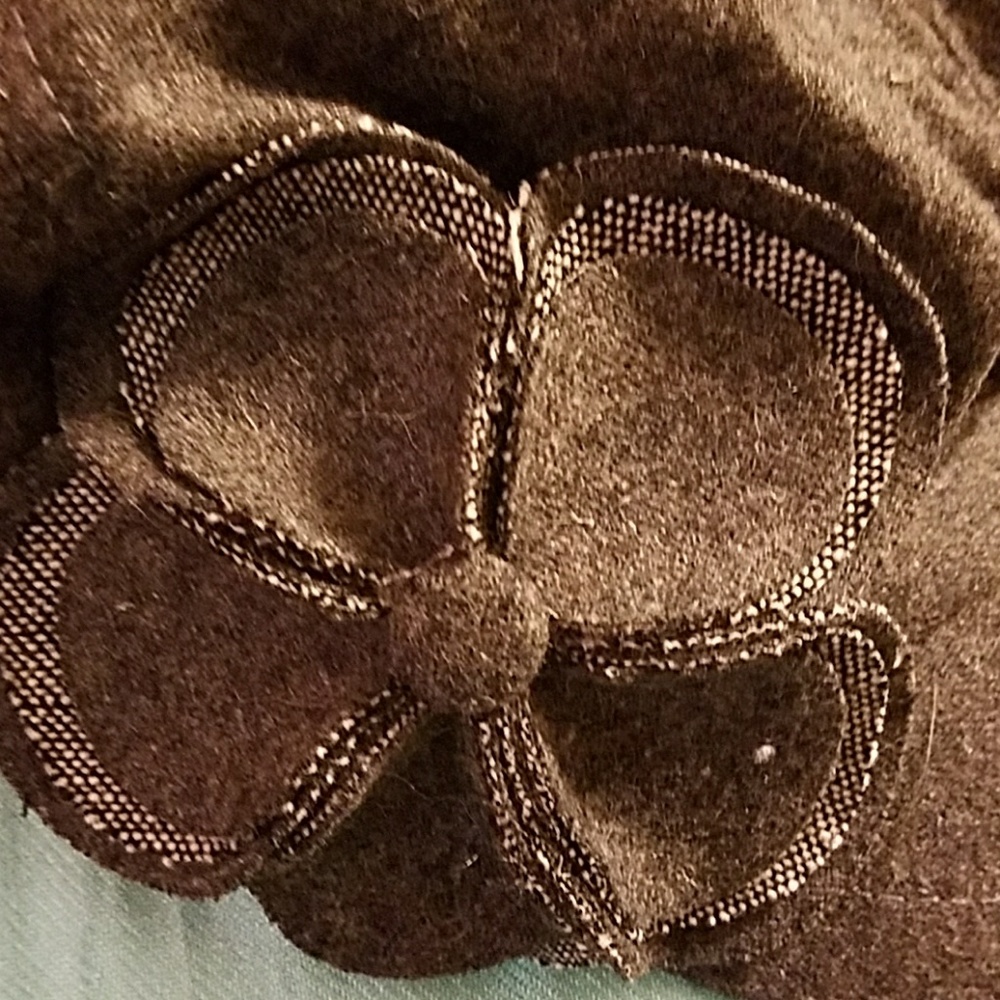 Hat - Picture 3 of 4