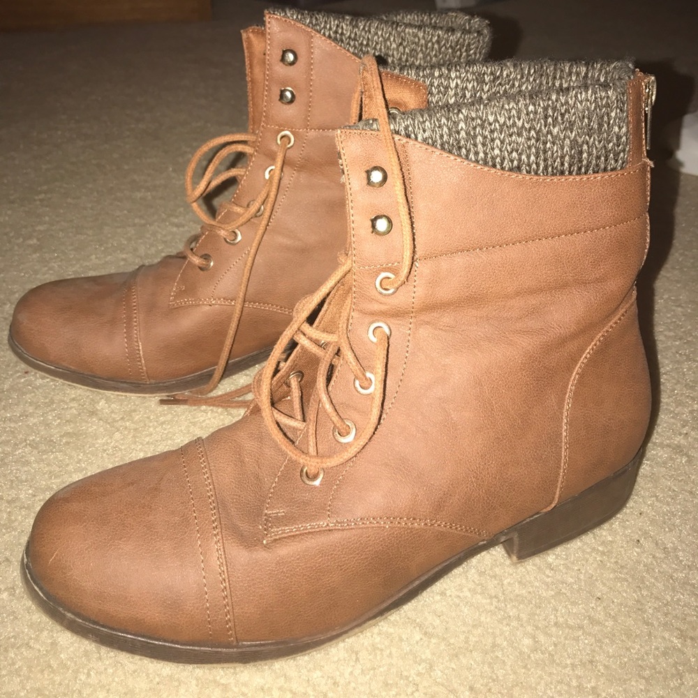 must go combat boots