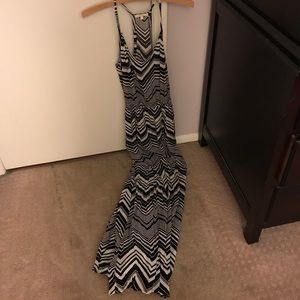 Ella moss chevron print maxi dress