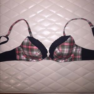 NWOT VS PUSH UP PLAID BRA