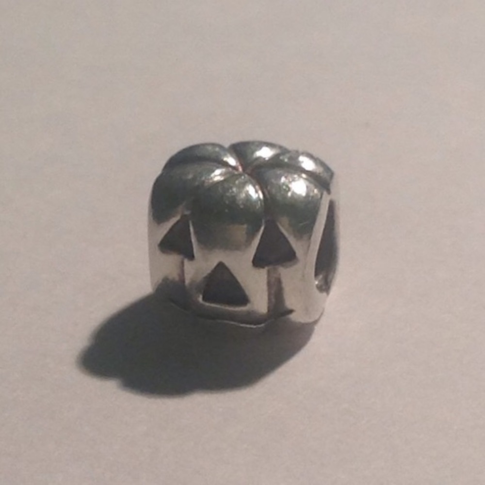 Jack-O-Lantern PANDORA Charm