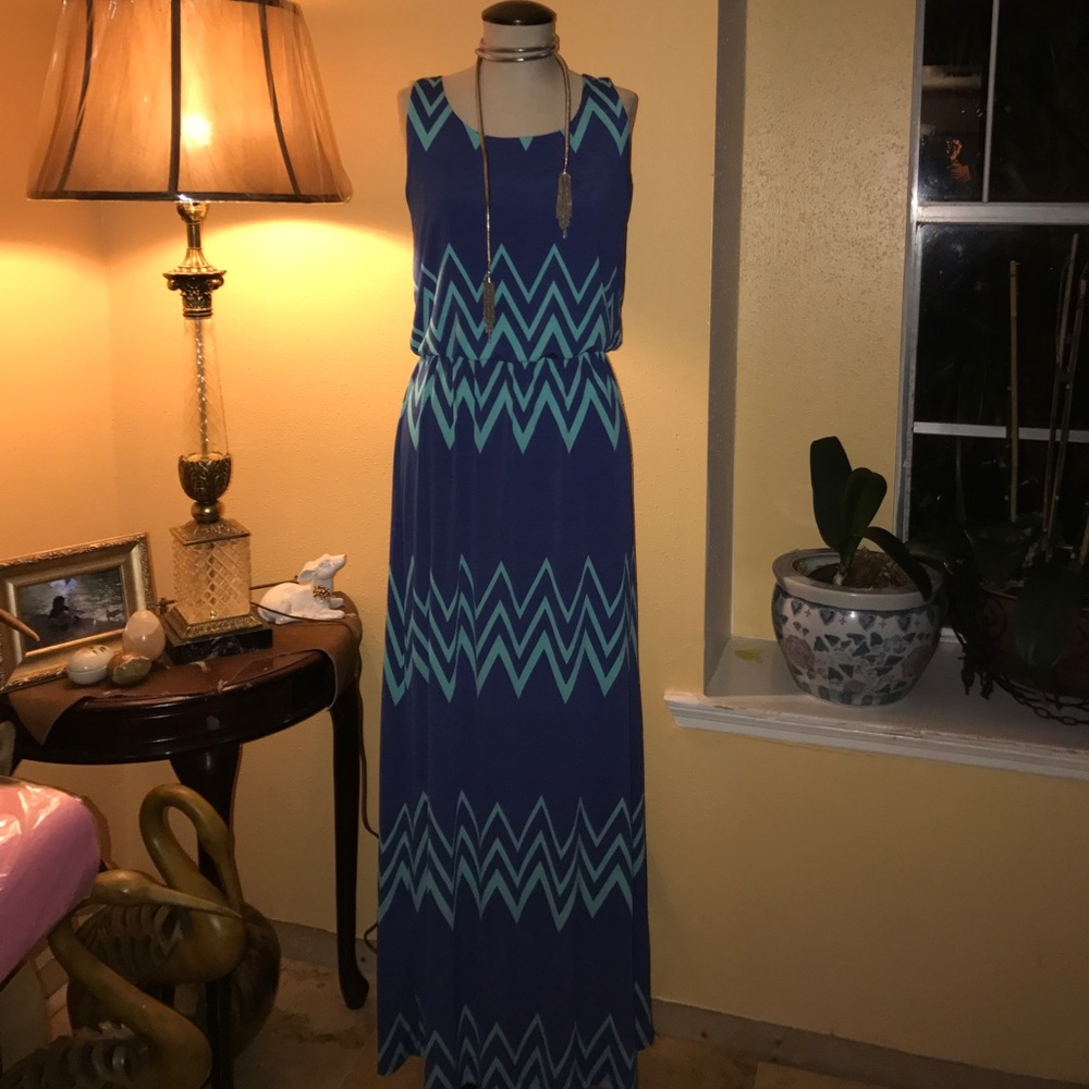 Pixley Maxi dress 👗