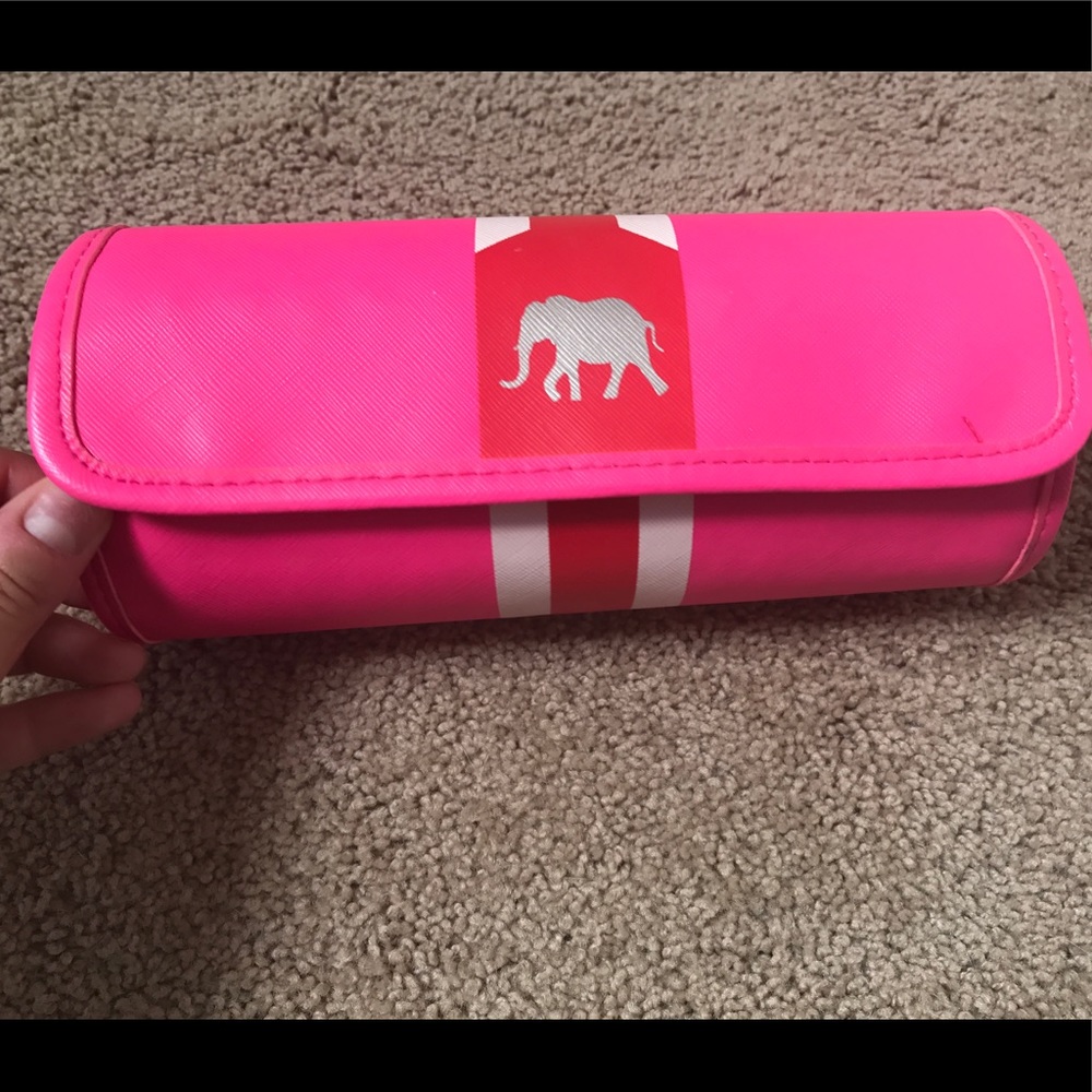 Stella & Dot Elephant jewelry roll in pink