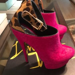 London Trash Platform Heels $15