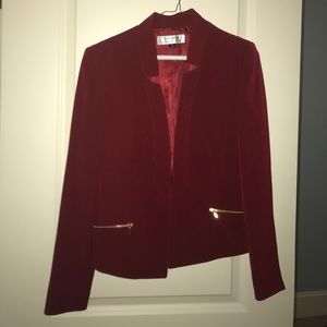 Maroon structured blazer