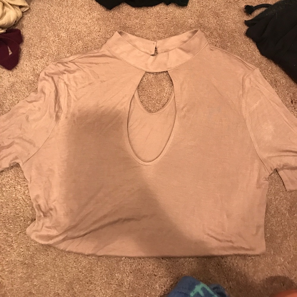 FOREVER 21 CUT OUT TEE