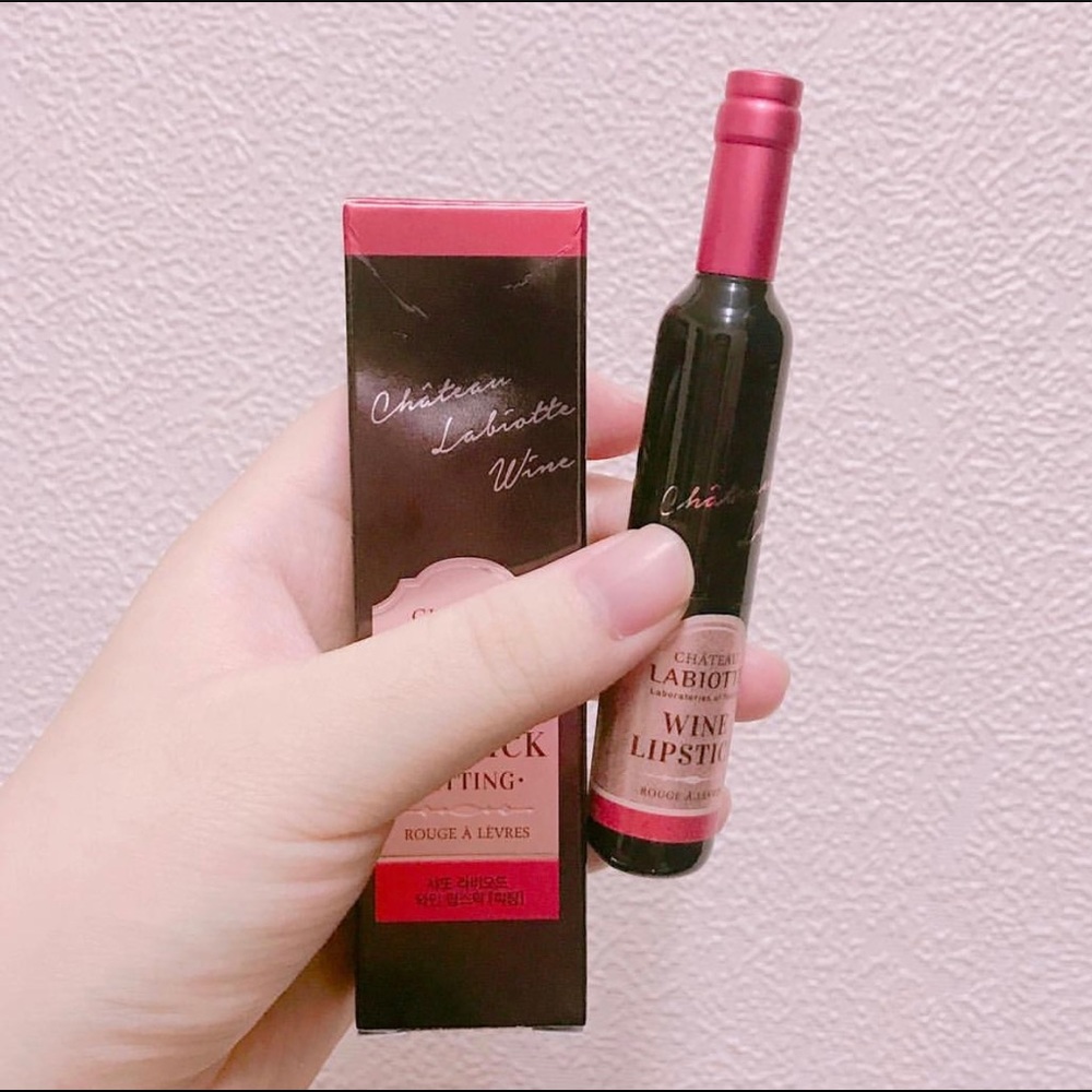 Wine Lipstick 💄 🍷 brand new