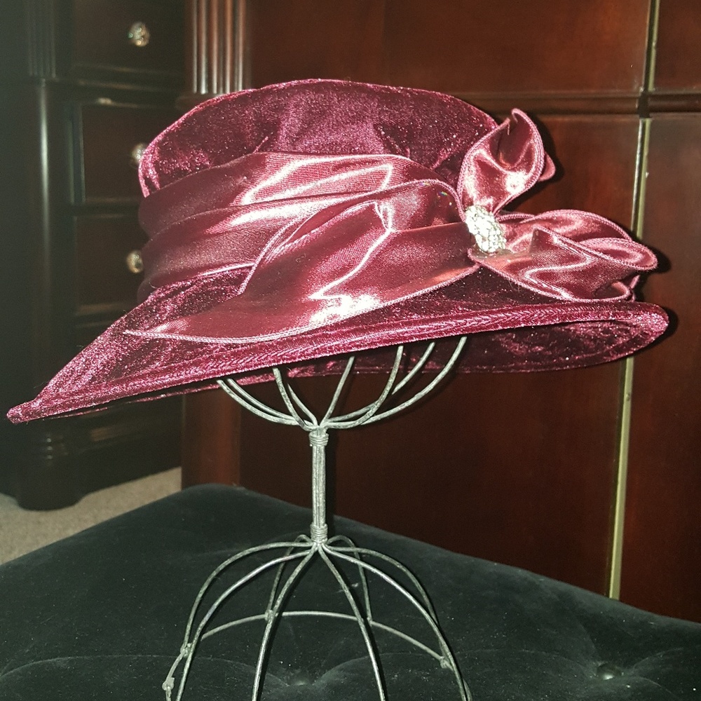 NWT burgundy velvet soft hat