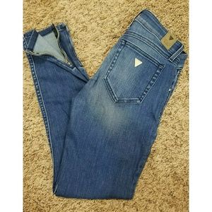 💕NWOT GUESS MARILYN 3 ZIP CAPRIS