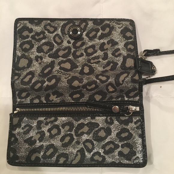 Coach wallet - Picture 3 of 3