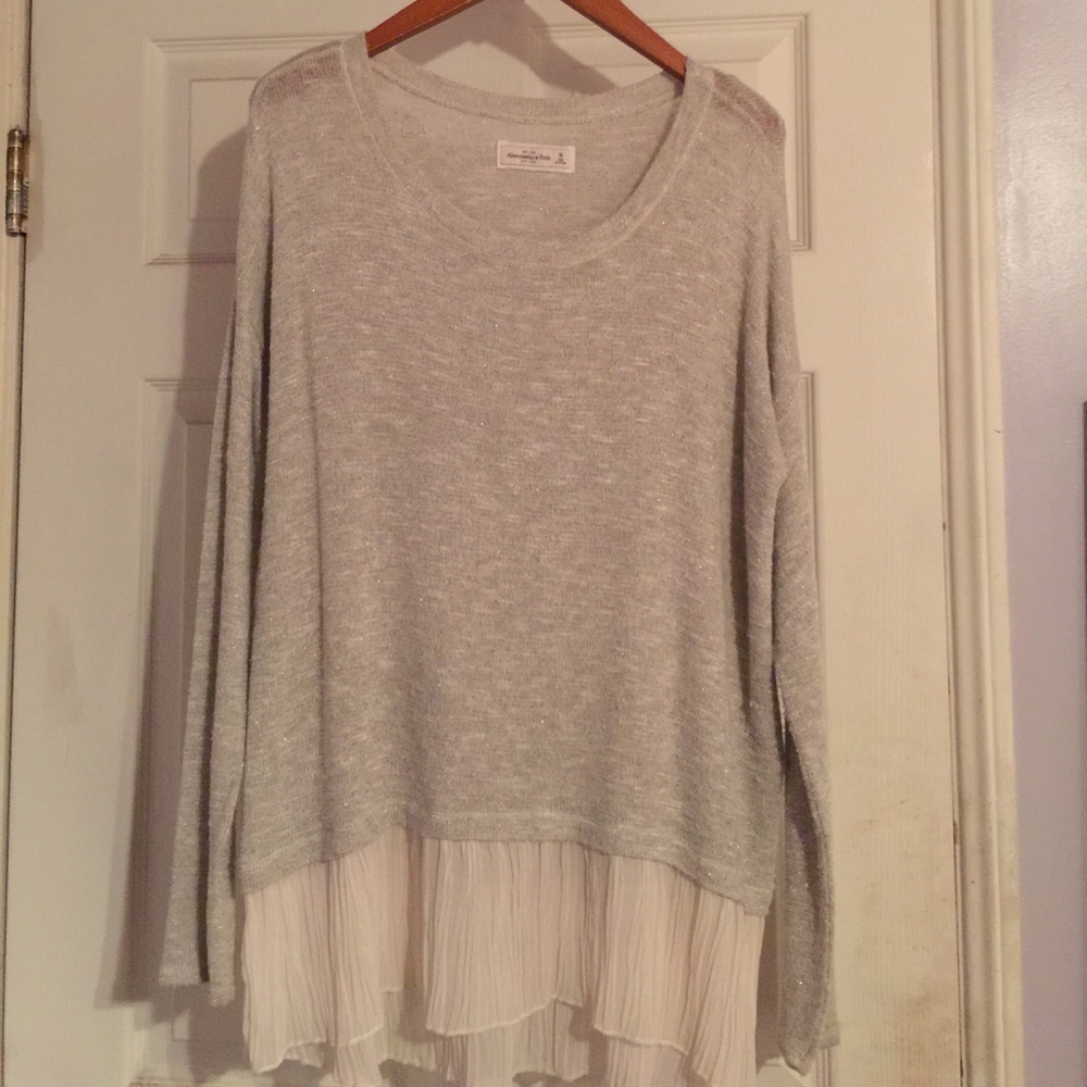 Loose Abercrombie Long Sleeve Top